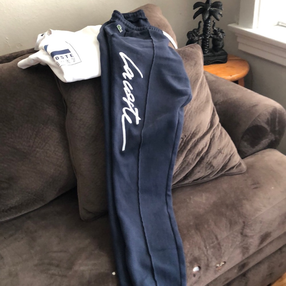 Lacoste sweats - Picture 2 of 4